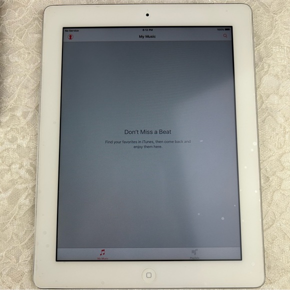 iPad 2nd Generation 32GB Tablet 9.7" Screen with Brookstone Keyboard and Case - Picture 10 of 17